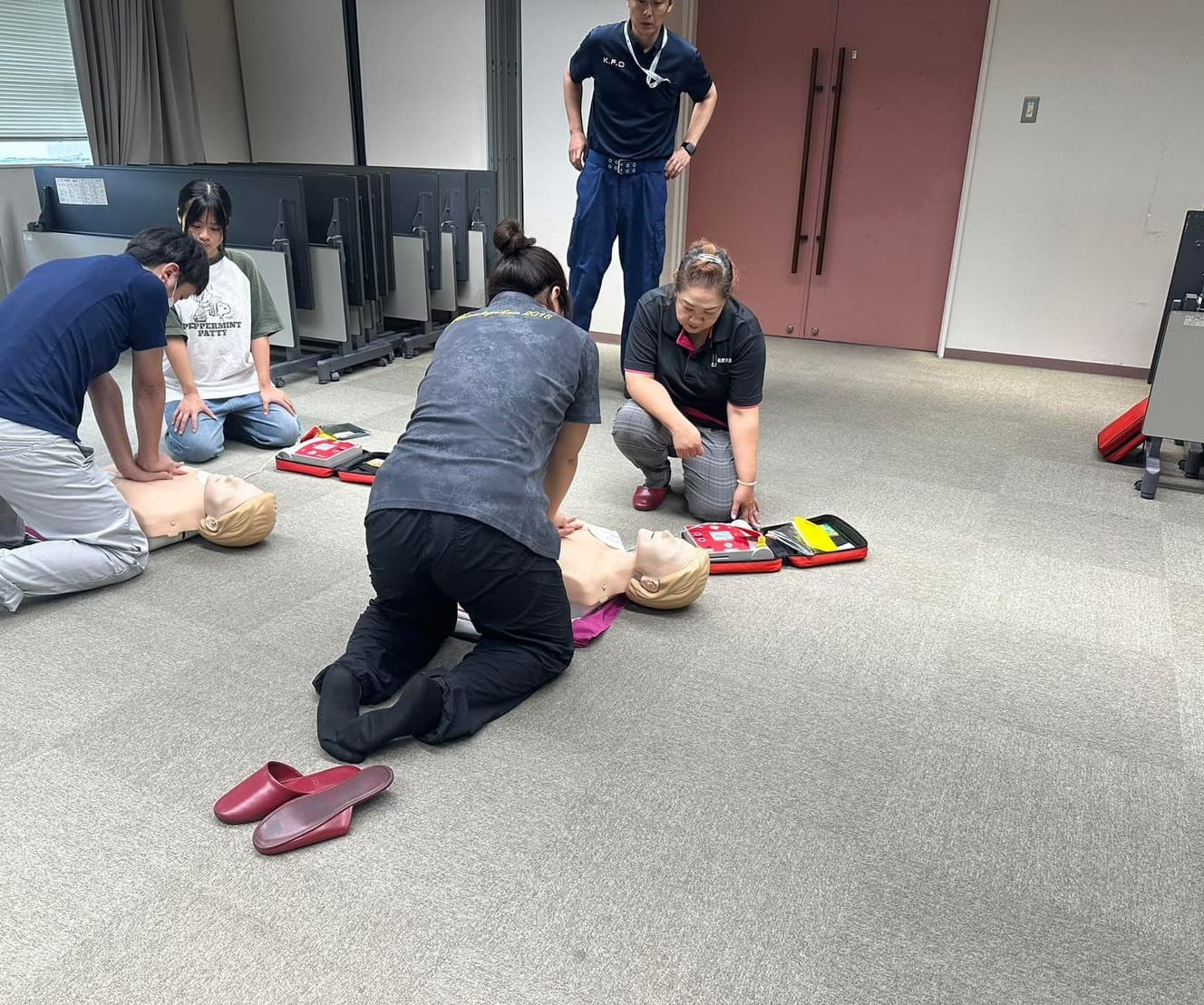普通救命講習を受講している様子の写真